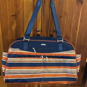 Baggallini Weekender travel duffel
